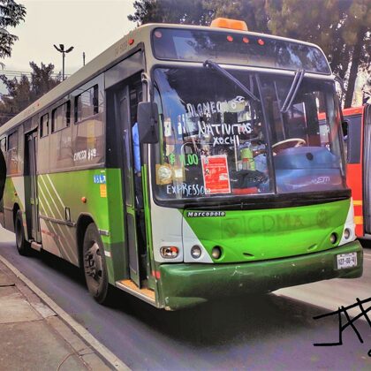 Mercedes Benz Marcopolo Torino 2009 04-5139X de la ruta 47A en CCH Oriente