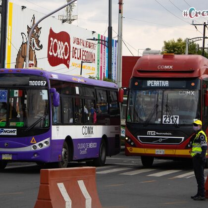 Volvo 7300 CE4-2317 en Atlalilco Línea 9 y MASA C8R NGMT-059 en Ruta 110