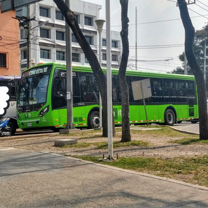 Volvo CAIO Induscar Access 2020 07-5163 sobre Circuito Interior Ruta 200