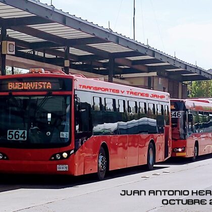 Volvo CAIO Induscar Access Conexión-564 en San Lázaro Línea 4