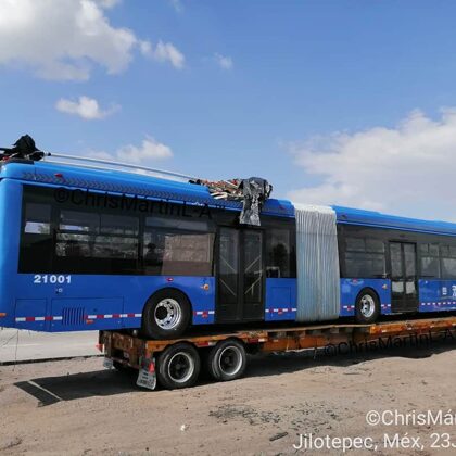 Yutong ZK5180C 21001 recién llegado al puerto de Manzanillo